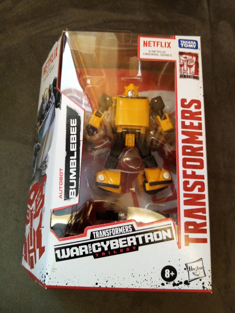 transformers netflix bumblebee figure