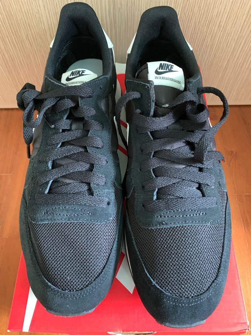 Nike Internationalist US Size 9 Black Summit White Men s
