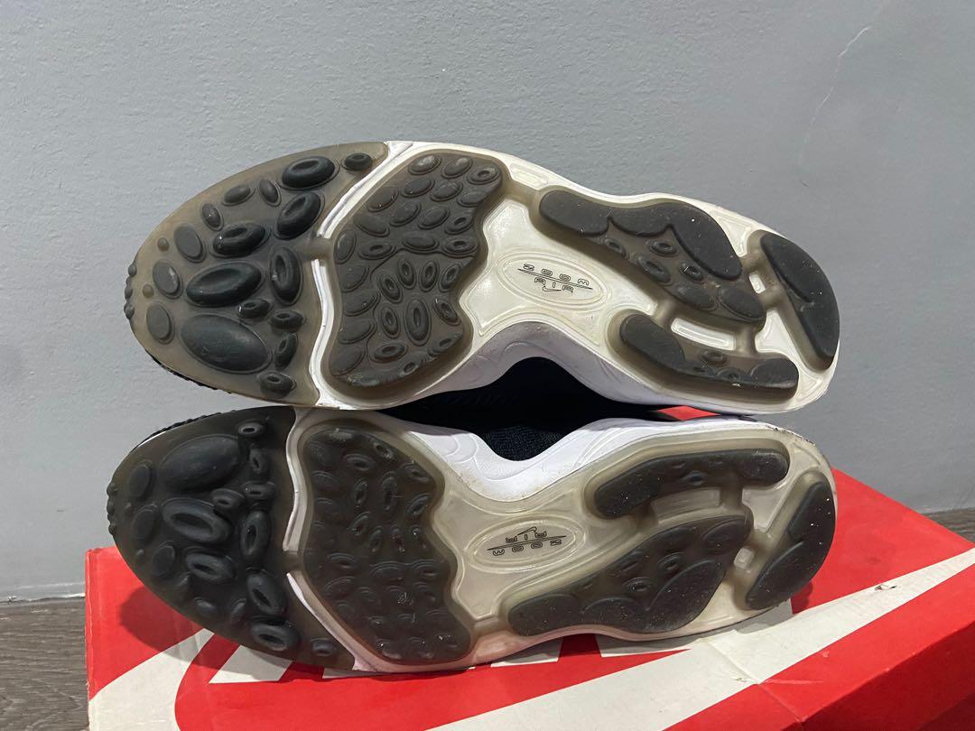 Nike Zoom Mercurial XI FK (Category: Sneakers) located in Pasig City. Submitted by inks_ (Listing ID 1069145410, Image 3). Description: Sz. 10 US VNDS used only 2x Feel free to message for inquiries MOP GCash/BPI/BDO.