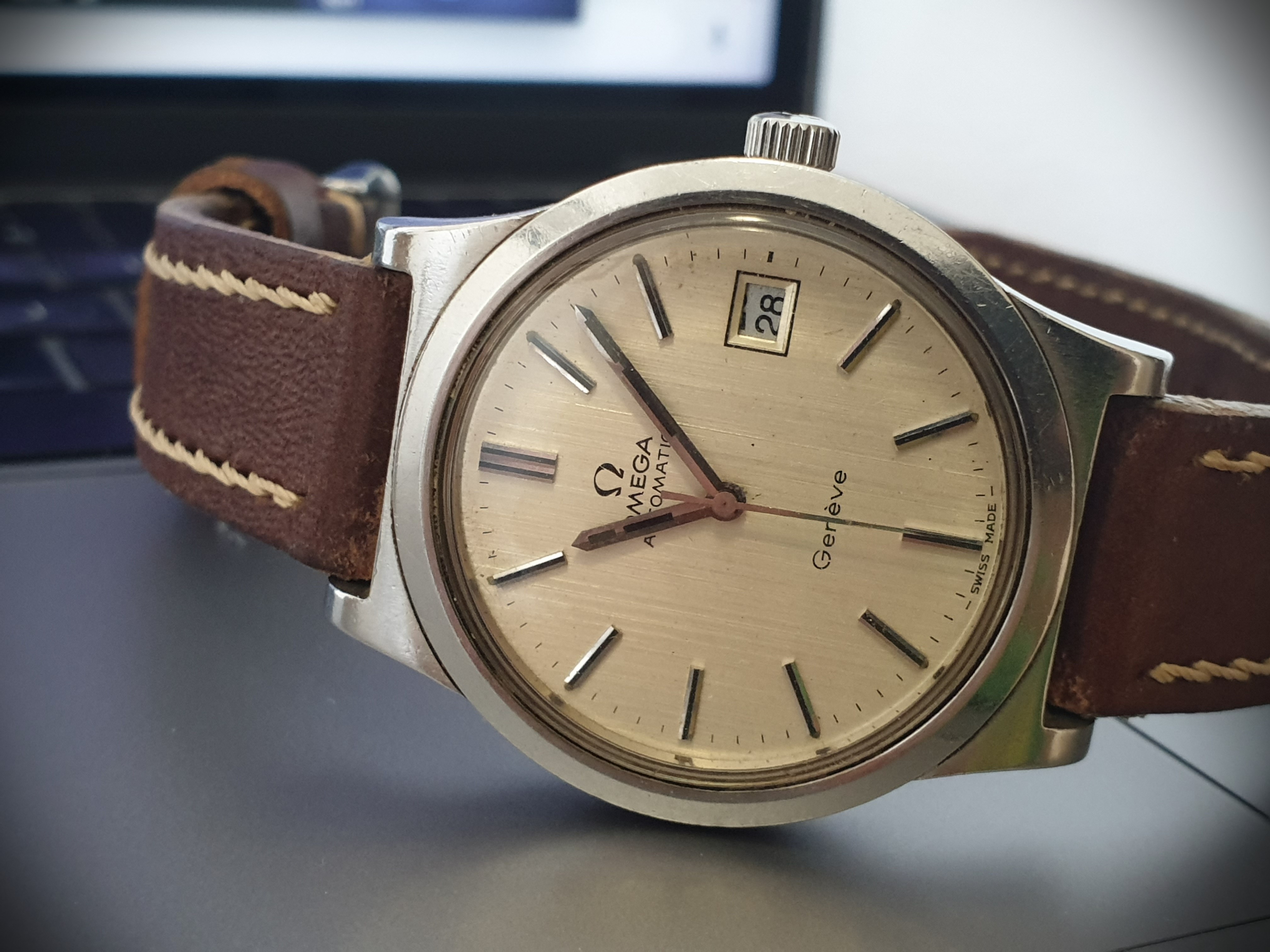 Omega Geneve ref 166.0168 (cal 1012 