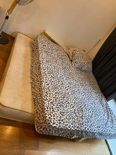 (Category: ) located in . Submitted by allisfound (Listing ID 1069002381, Image 1). Description: .