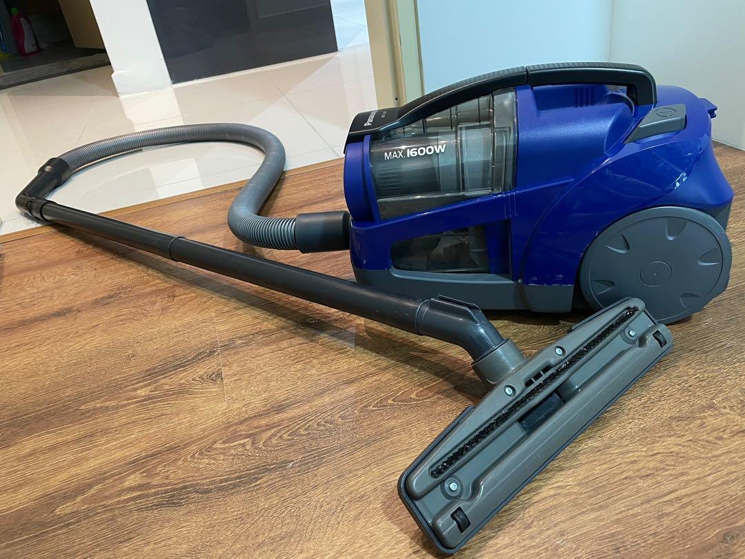 Panasonic Vacuum Cleaner MC-CL561 