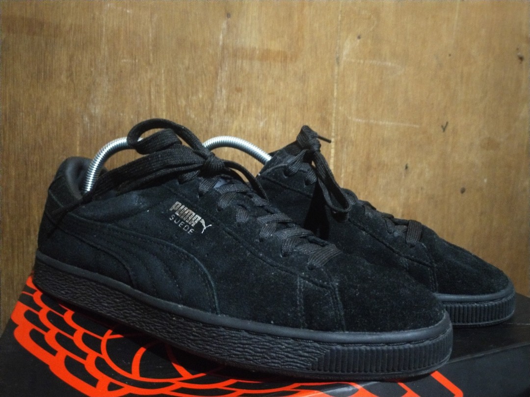 puma suede triple black