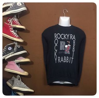 (Category: ) located in . Submitted by sweatshirt_bundle_preloved (Listing ID 1069119787, Image 1). Description: .