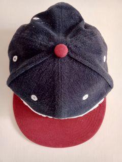 Topi "WADEZIG!" Brand Lokal