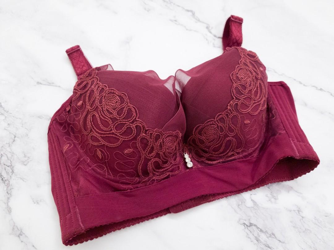 Wired push up bra C75/34C, Women's Fashion, Tops, Other Tops on Carousell