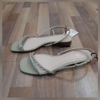 (Kategori: ) berada di . Dikirim oleh lightberry (ID iklan 1069047797, Gambar 1). Deskripsi: .