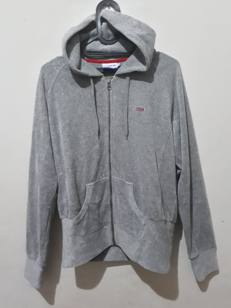 Harga on sale hoodie reebok