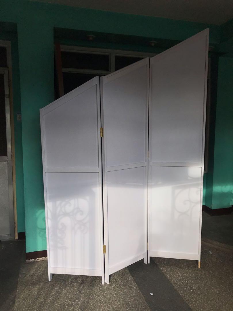 Slanted Ceiling Room Dividers Shelly Lighting