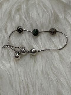 (Category: ) located in . Submitted by eina9 (Listing ID 1069304651, Image 1). Description: .