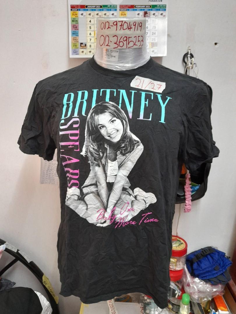 Britney Spears (Category: Tshirts & Polo Shirts) located in Shah Alam. Submitted by paniali (Listing ID 1069177244, Image 2). Description: Britney Spears Pit 21/27 copy right 2018 condition 9.8/10 COD kawasan Kepong Jinjang utara KL www.wasap.my/0123695253.