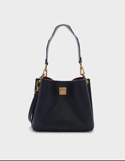 (Kategori: ) berada di . Dikirim oleh cellooow (ID iklan 1069254942, Gambar 1). Deskripsi: .