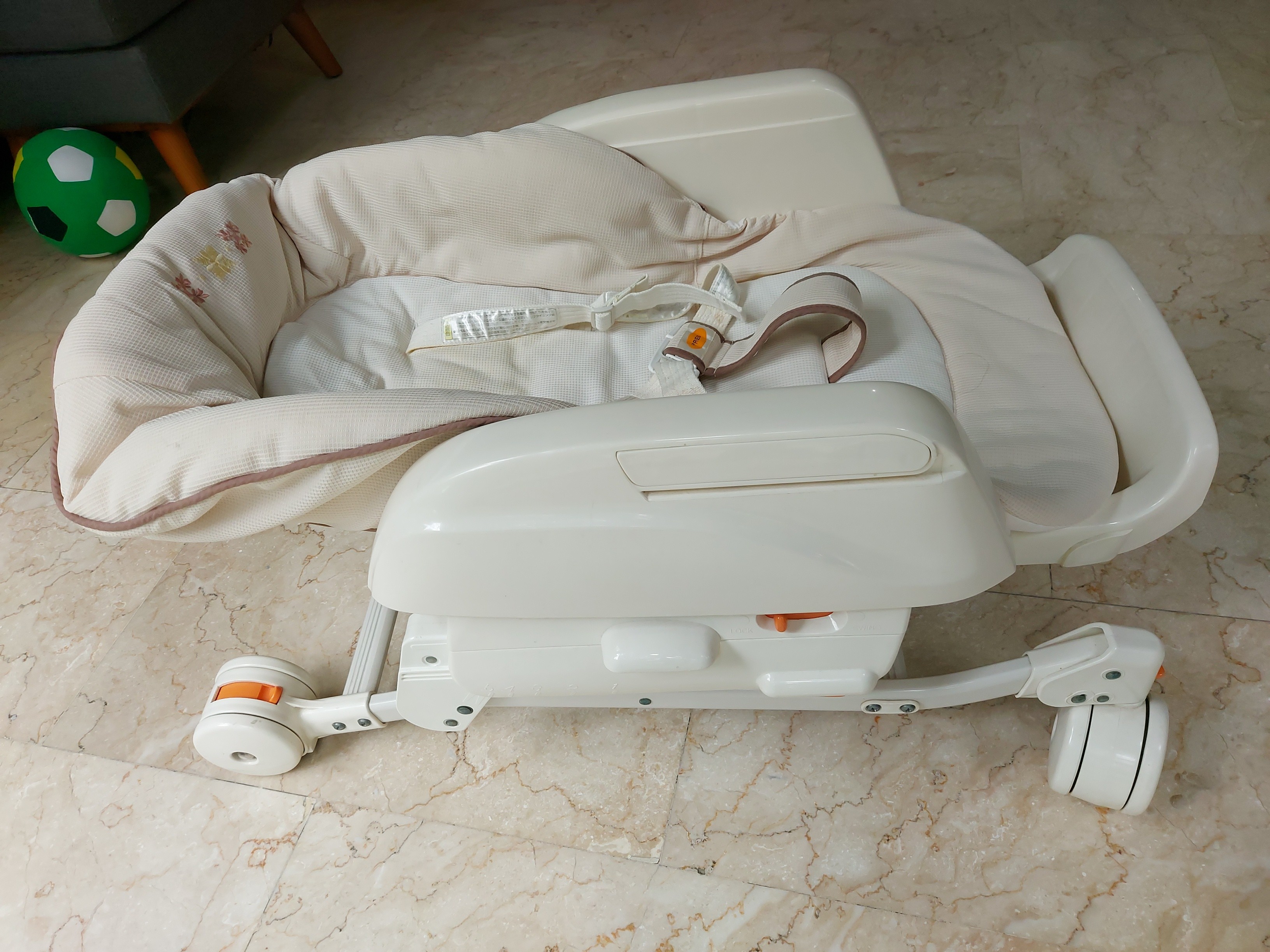 Combi Rocker High Chair, Babies & Kids, Infant Playtime on Carousell