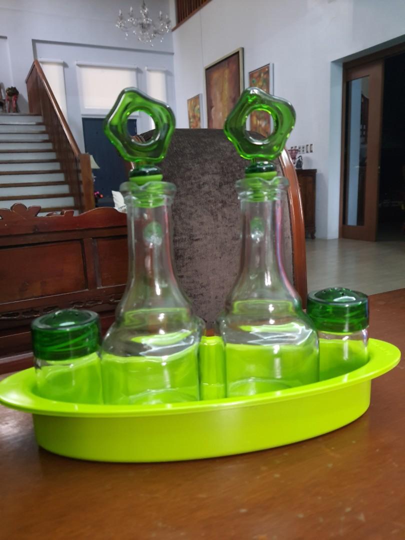 Condiments Set (Category: Spice & Seasoning) located in Quezon City. Submitted by innstagram (Listing ID 1069197158, Image 1). Description: .