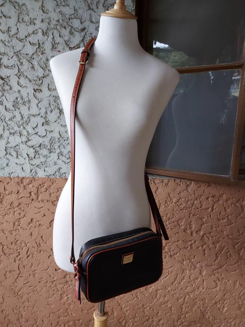 Dooney & bourke camera leather shop crossbody
