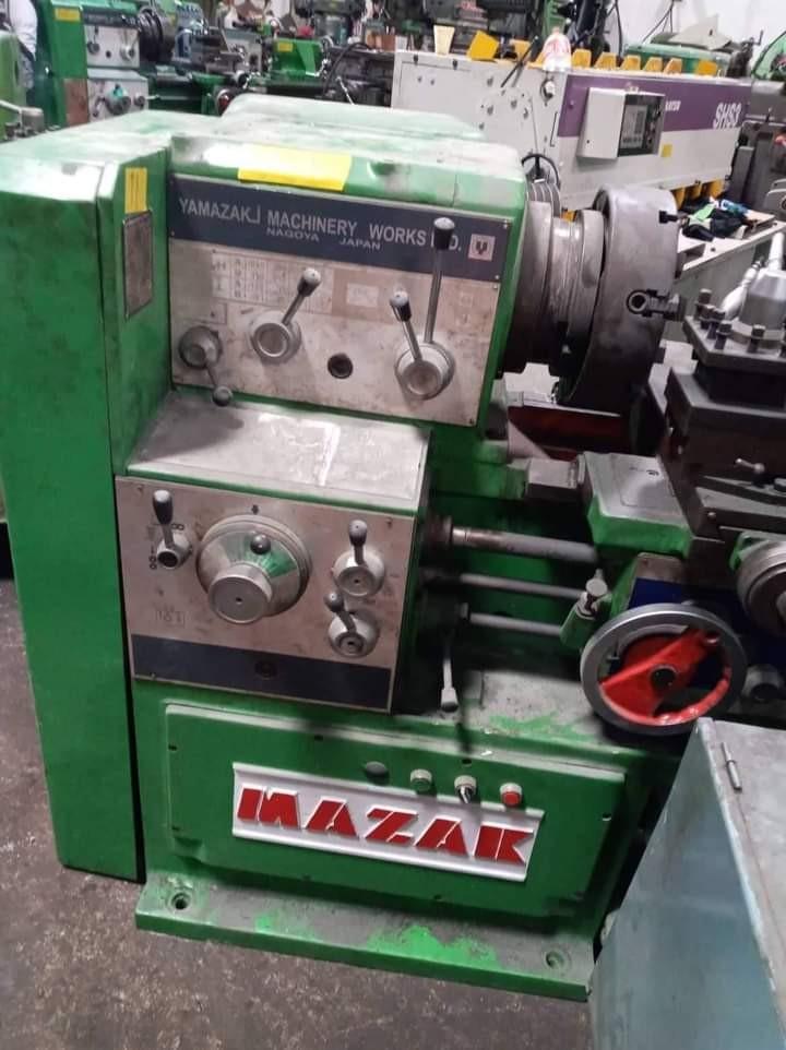 For sale Yawazaki japan lathe machine 8feet overall 5feet bed length