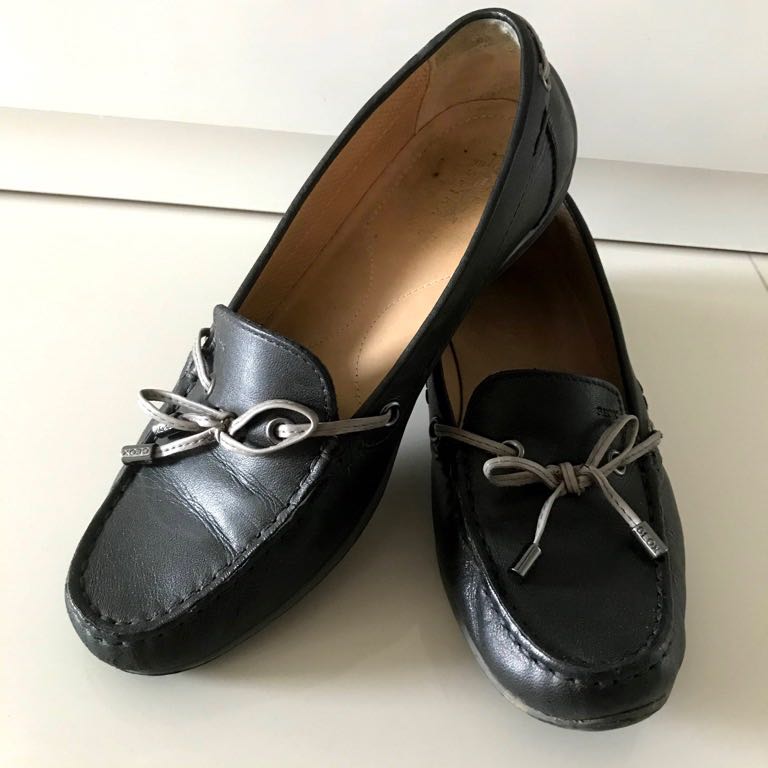 womens moccassins