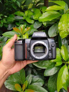 Kamera Analog Nikon F-801