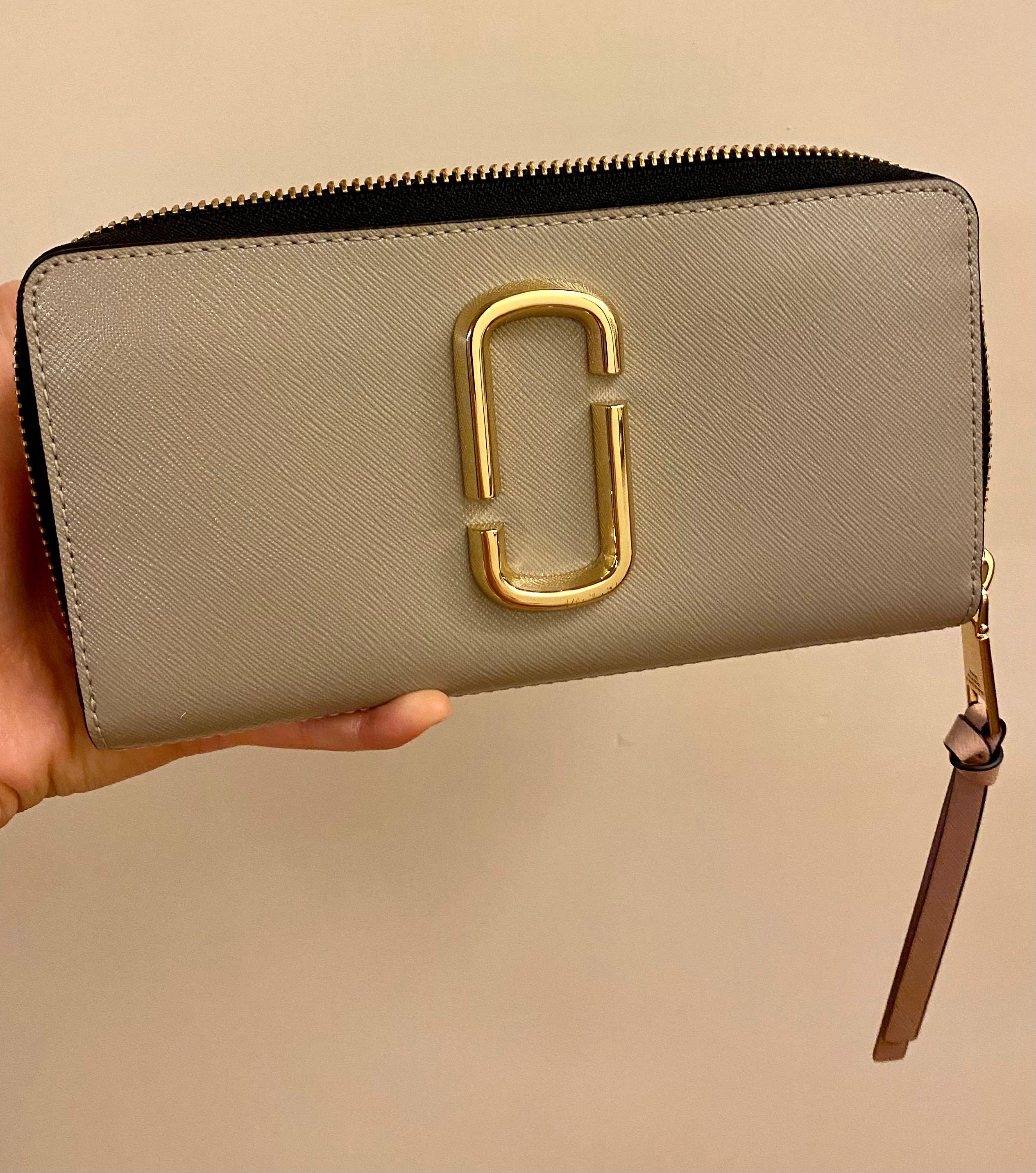 Snapshot standard hotsell continental wallet