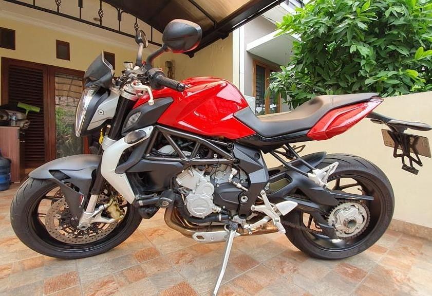 Mv agusta outlet brutale 675 bekas