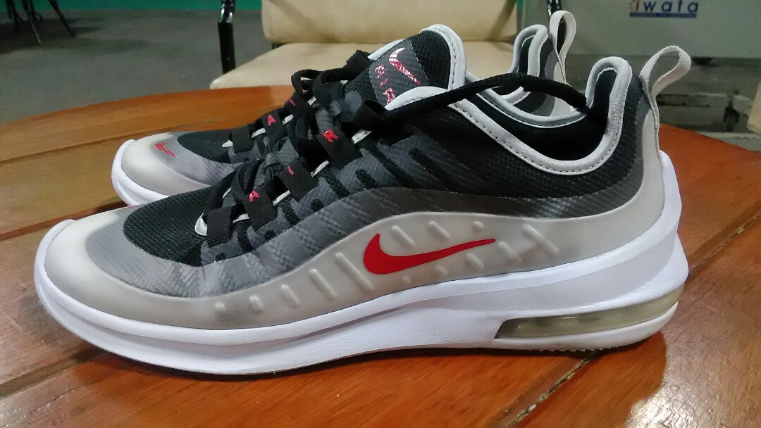 Nike airmax axis