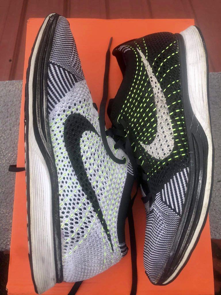 nike flyknit racer size 10