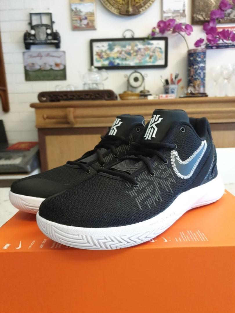 kyrie flytrap sizing