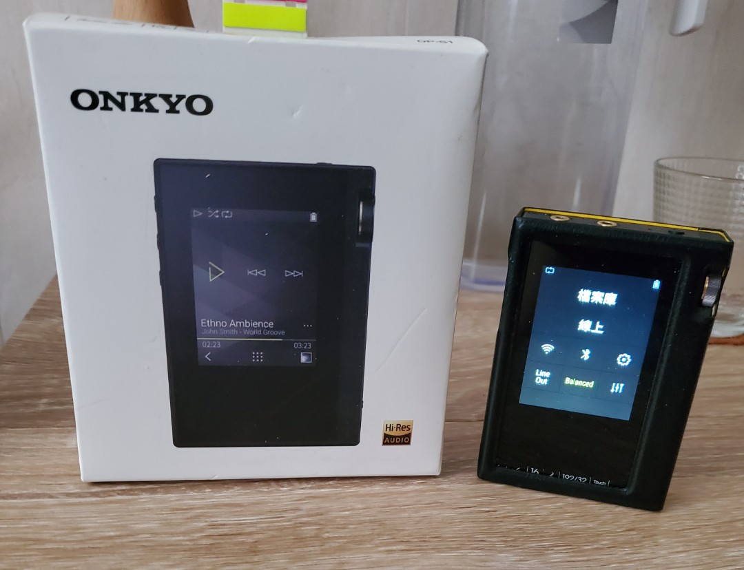 Onkyo DP-s1a連原廠皮套, 音響器材, 可攜式音響設備- Carousell