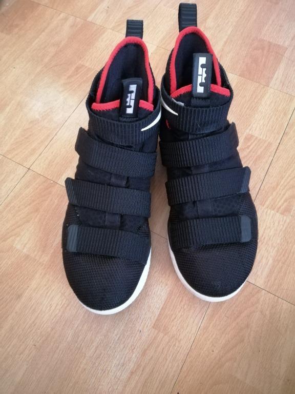 lebron soldier 11 bred