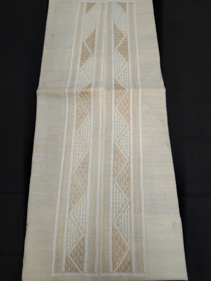 Piña Silk 30" ETHNIC Calado Embroidery Full Open, Hobbies & Toys