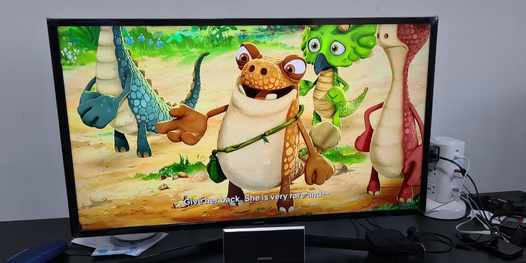 New Samsung Smart tv - 40 inch - UA40J5200DK - Negotiable!, TV u0026 Home  Appliances, TV u0026 Entertainment, TV on Carousell