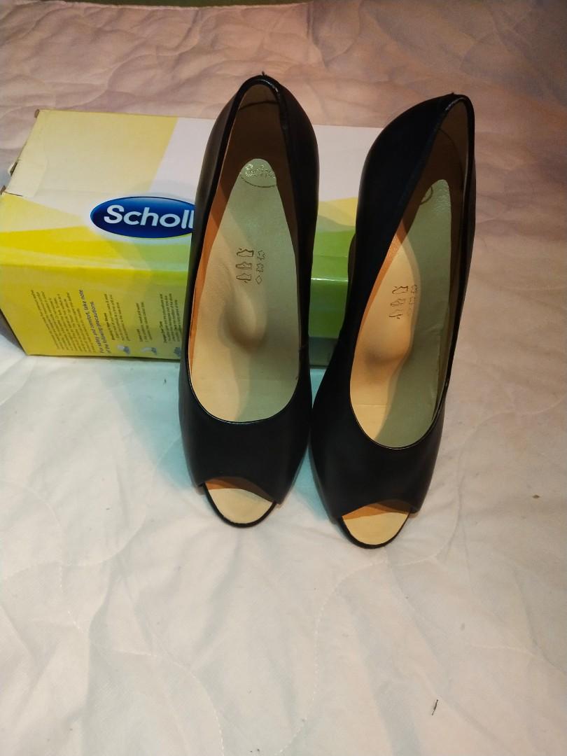 scholl memory cushion shoes