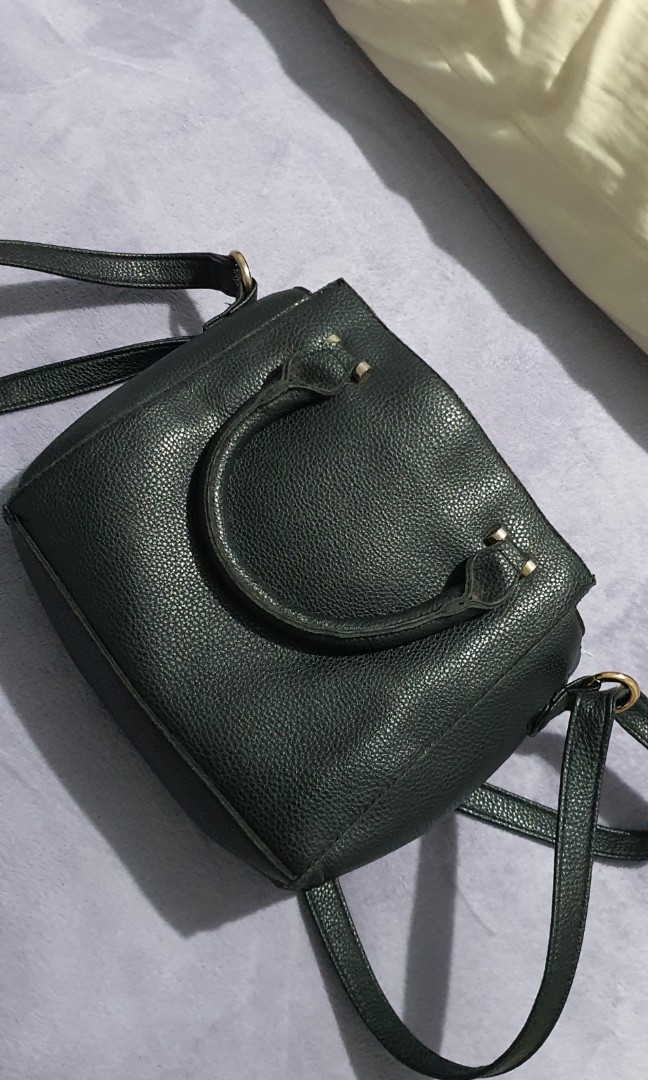 accessories sling bag