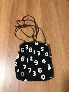 （分類：）位於 。 由 sofkingpoor 提交（商品編號 1069222005，圖片 1）。簡介： 。