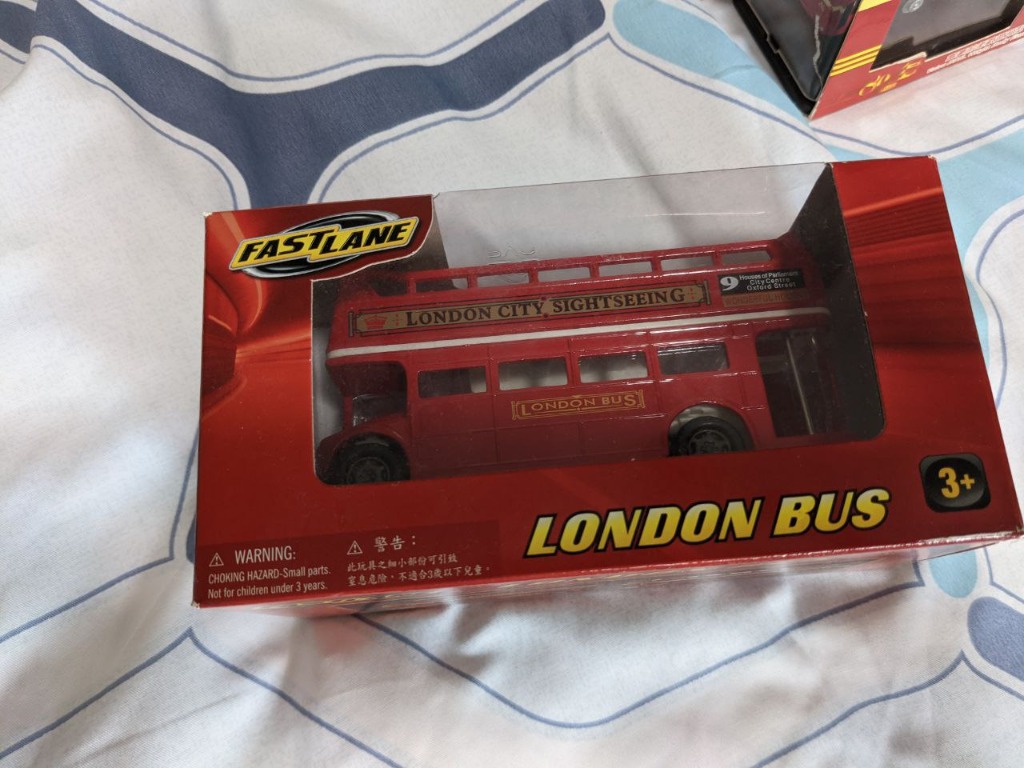 Toys r clearance us bus