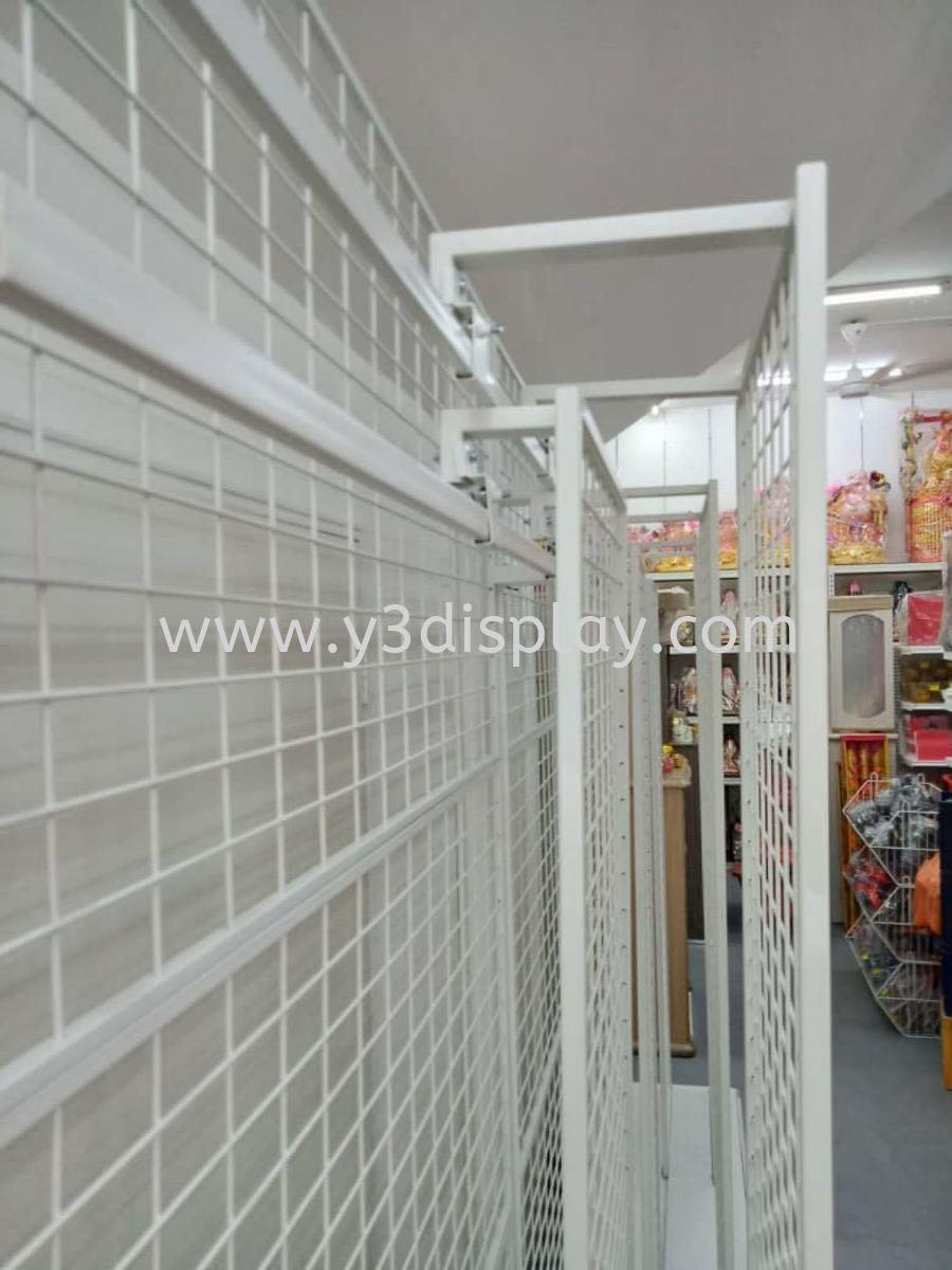 Wall Gondola with Sliding Netting Rack Shelve Display, Furniture ...
