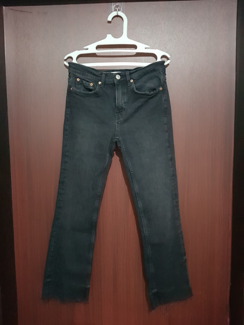Zara woman premium denim collection jeans wanita, Fesyen Wanita, Pakaian  Wanita, Bawahan di Carousell