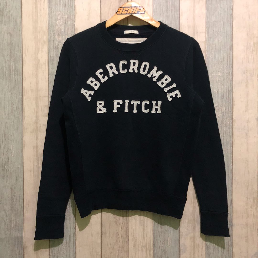ABERCROMBIE u0026 FITCH Crewneck, Fesyen Wanita, Pakaian Wanita, Baju Luaran di  Carousell