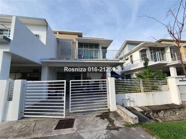 Basic Unit Semi D Bandar Saujana Putra Jenjarom For Sale Property For Sale On Carousell