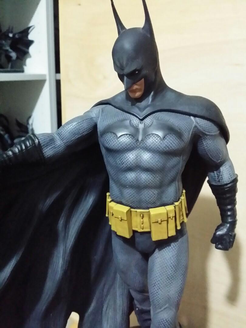 BATMAN （分類：手辦雕像）位於 Hong Kong。 由 ringoyip1011 提交（商品編號 1069383243，圖片 3）。簡介： 二手冇盒，右邊角有瘕癖，不議價。