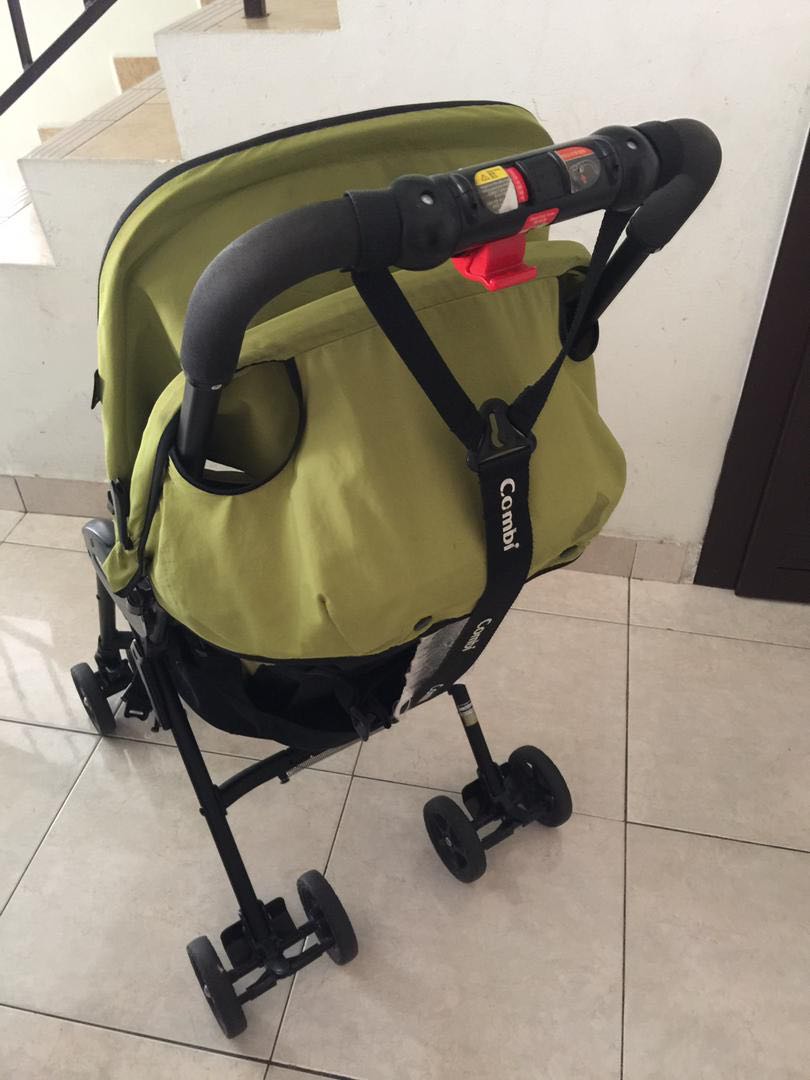 Combi lightweight discount stroller