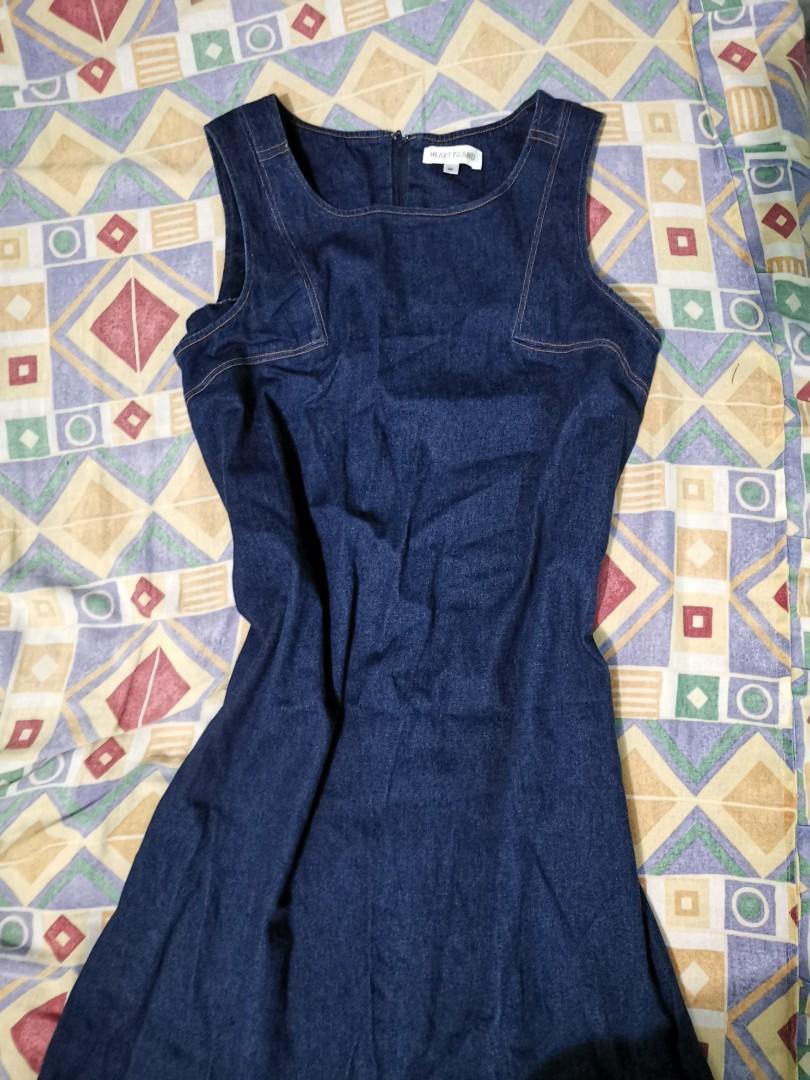 Denin dress midi dress HQ (Category: Dresses) located in Quezon City. Submitted by croppedph (Listing ID 1069475113, Image 1). Description: Really HQ denim dress. Looks very chic with its ankle length..