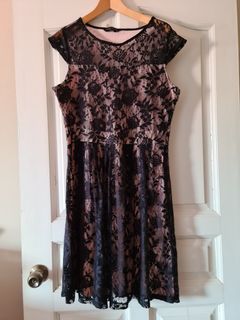 (Category: ) located in . Submitted by imeldascloset (Listing ID 1069375810, Image 1). Description: .