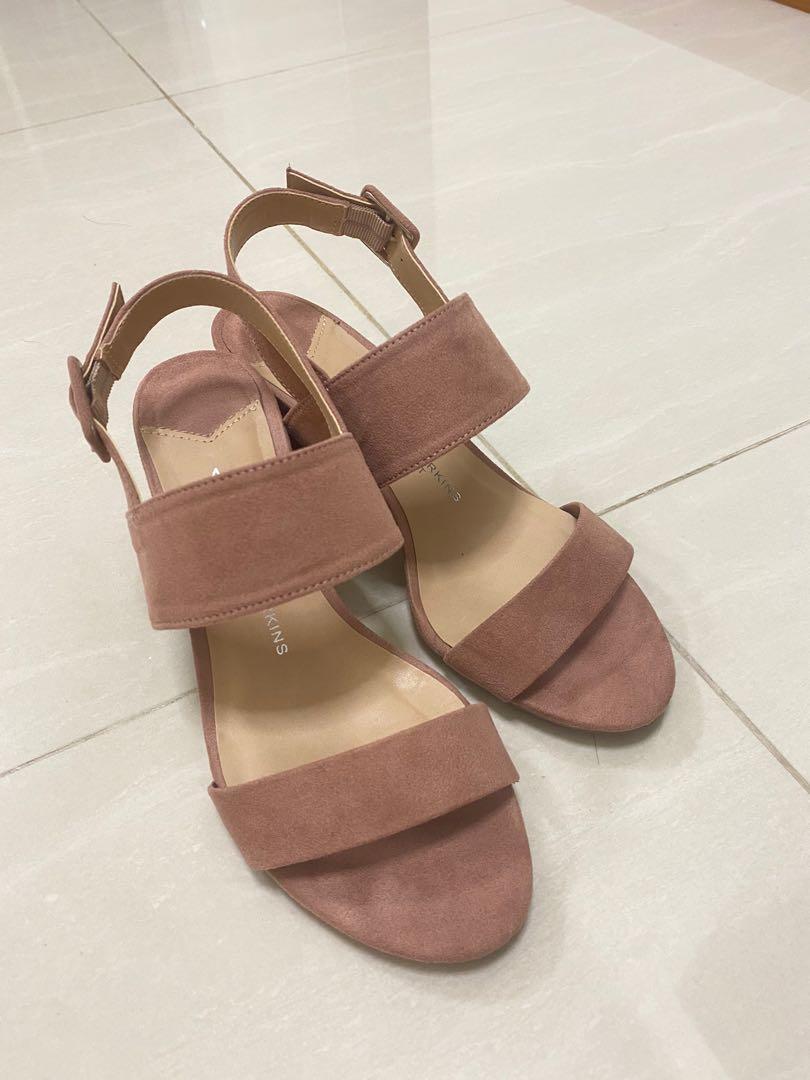 Dorothy Perkins Strap Heel Sandals in Pink (EU37), Women's Fashion,  Footwear, Heels on Carousell