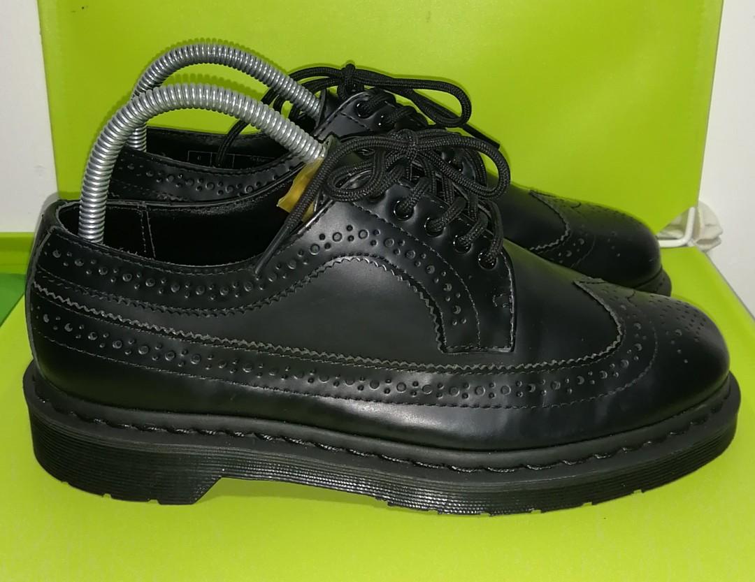 Dr martens wingtip shoes hot sale