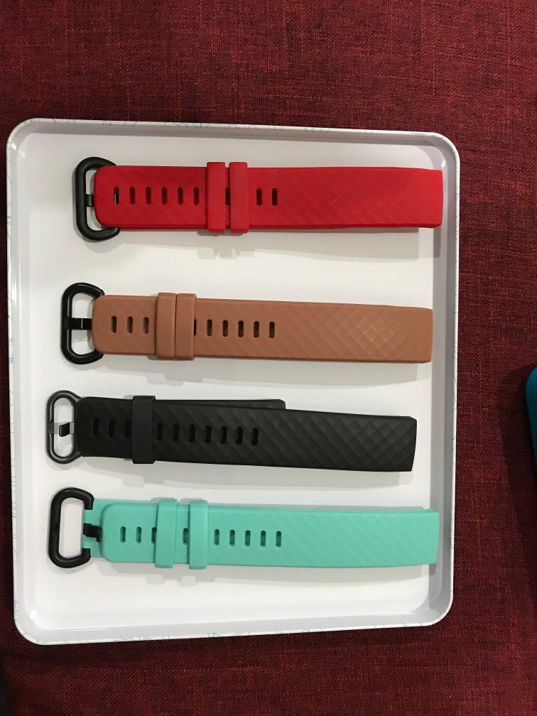 fitbit charge 3 (Category: Watches) located in Kuala Lumpur. Submitted by missanney (Listing ID 1069329388, Image 1). Description: new item suitable for fitbit charge 3 can nego silicon .