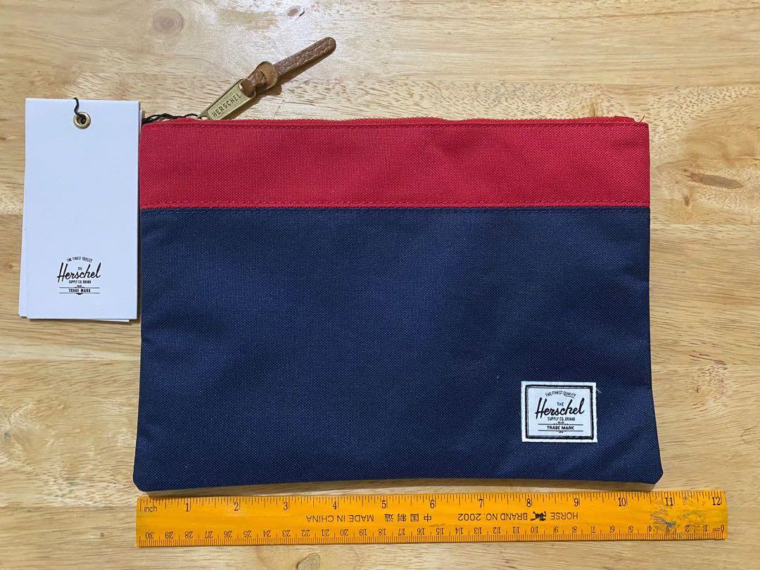Herschel Network Pouch (Category: Purses & Pouches) located in Quezon City. Submitted by _camiru (Listing ID 1069333187, Image 1). Description: The practical and minimal Network pouch can be used as a clutch or to efficiently keep items separate from the rest of your bag. Price: 500 Buyer to shoulder shipping fee. Msg for meetup. Location: Timog area, QC. .
