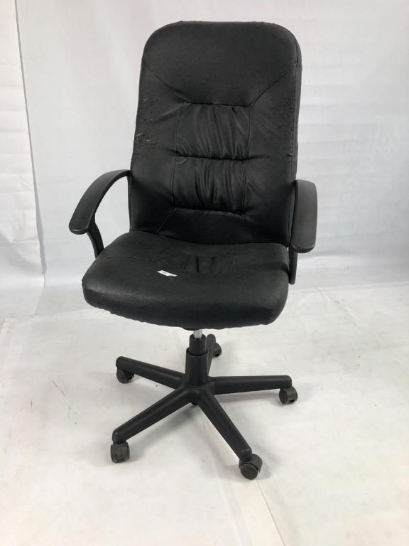 IKEA MILLBERGET Swivel Office Chair (Leather peeling), Furniture & Home