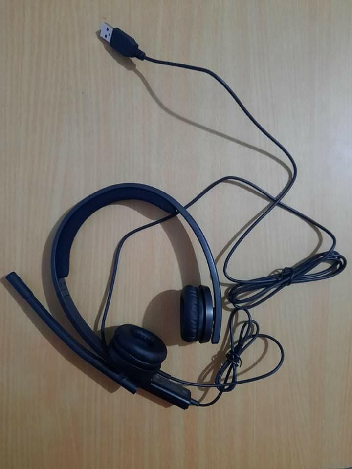logitech h570e noise cancelling