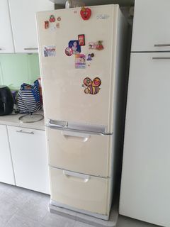 (Category: ) located in . Submitted by yanpieces (Listing ID 1069356317, Image 1). Description: .